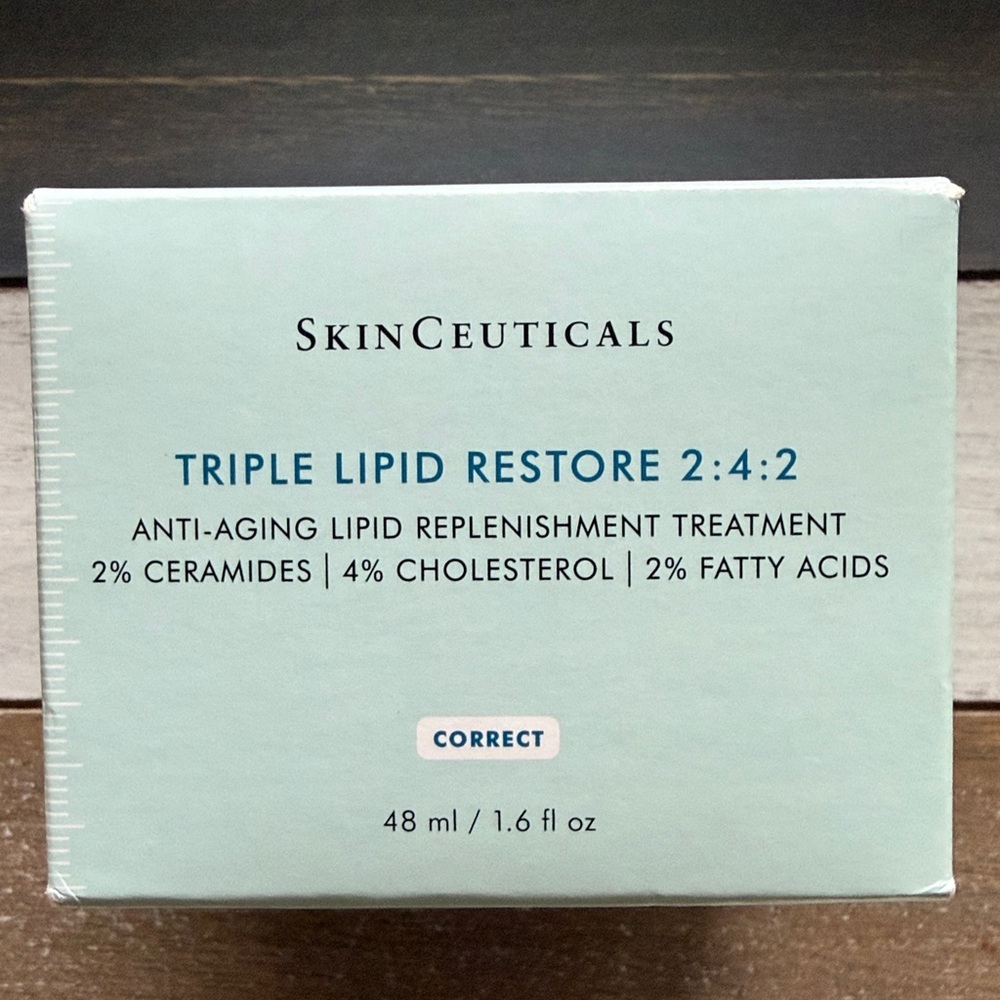 SkinCeuticals Triple Lipid Restore 2:4:2 Cream - Light Aqua - Picture 6 of 7